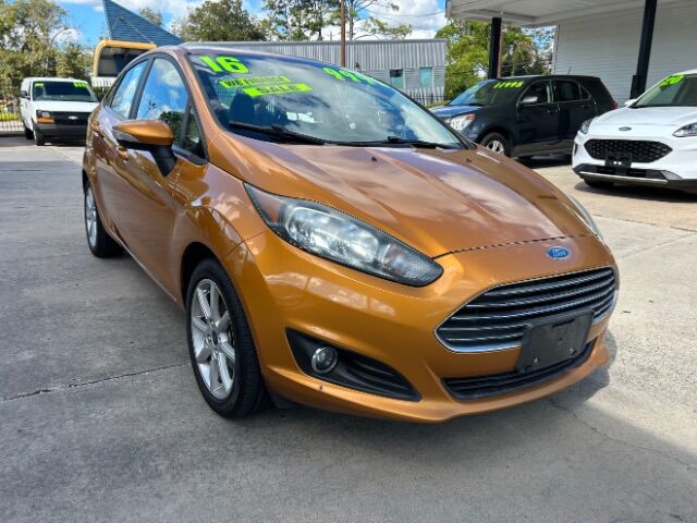 2016 Ford Fiesta SE 2016 Ford Fiesta SE