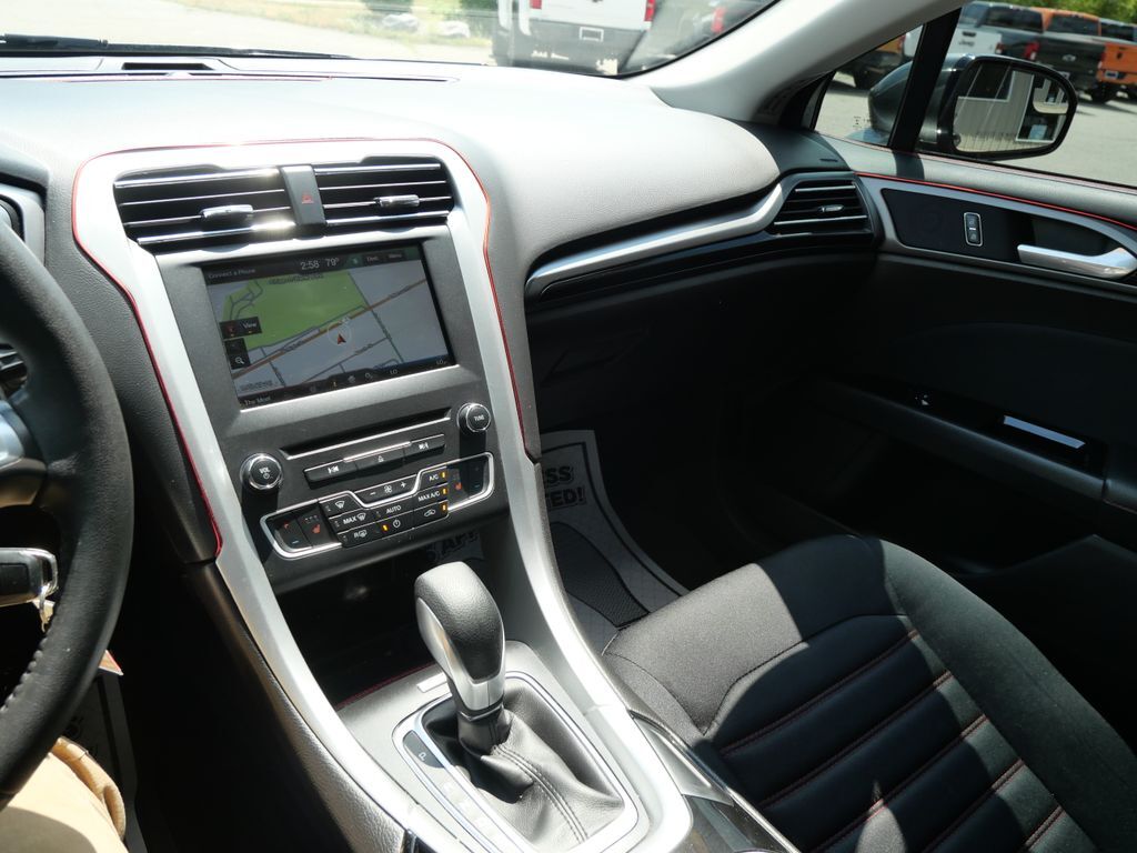 2016 Ford Fusion SE Mt Pleasant MI