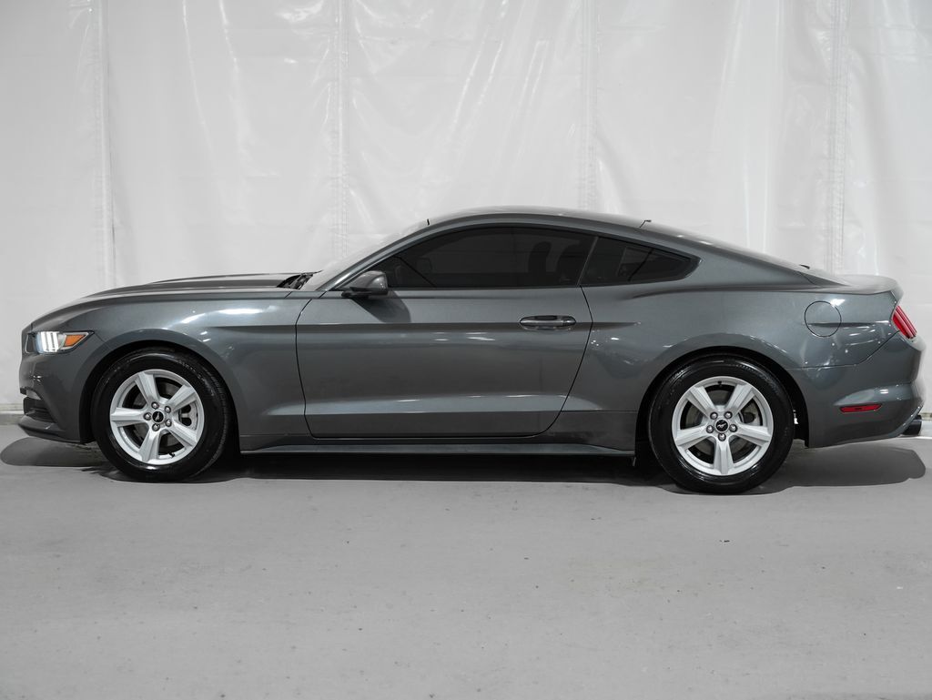 2016 Ford Mustang V6 2016 Ford Mustang V6