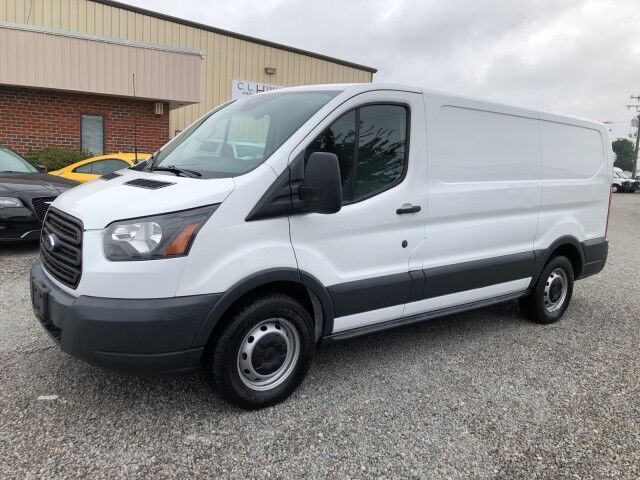 ford t 150 cargo van