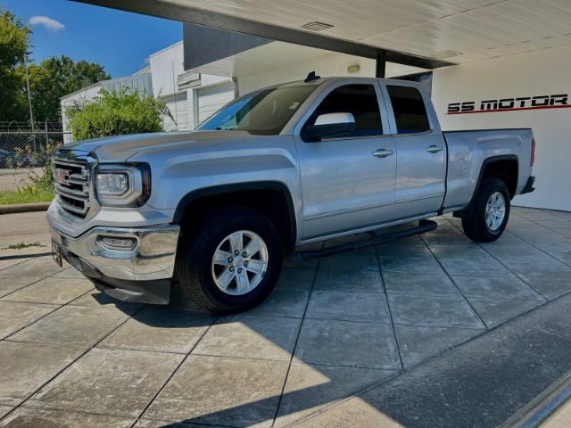 2016 GMC Sierra 1500 SLE's photo