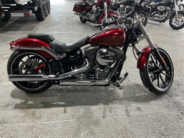 2016 Harley-Davidson Breakout MAROON