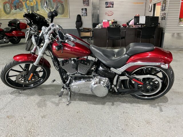 2016 Harley-Davidson Breakout MAROON