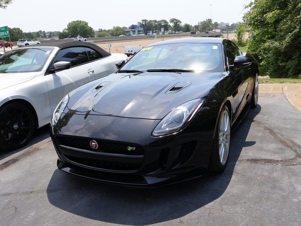 2016 Jaguar F-TYPE R