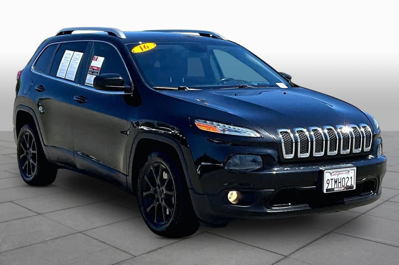 2016 Jeep Cherokee Latitude 2016 Jeep Cherokee Latitude