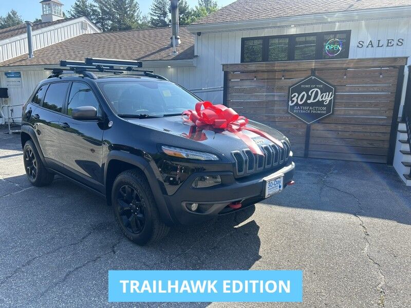 2016 Jeep Cherokee Trailhawk - LOW MILES - LOADED 2016 Jeep Cherokee Trailhawk - LOW MILES - LOADED