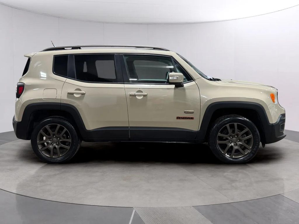 2016 Jeep Renegade Latitude 75th Anniversary Edition