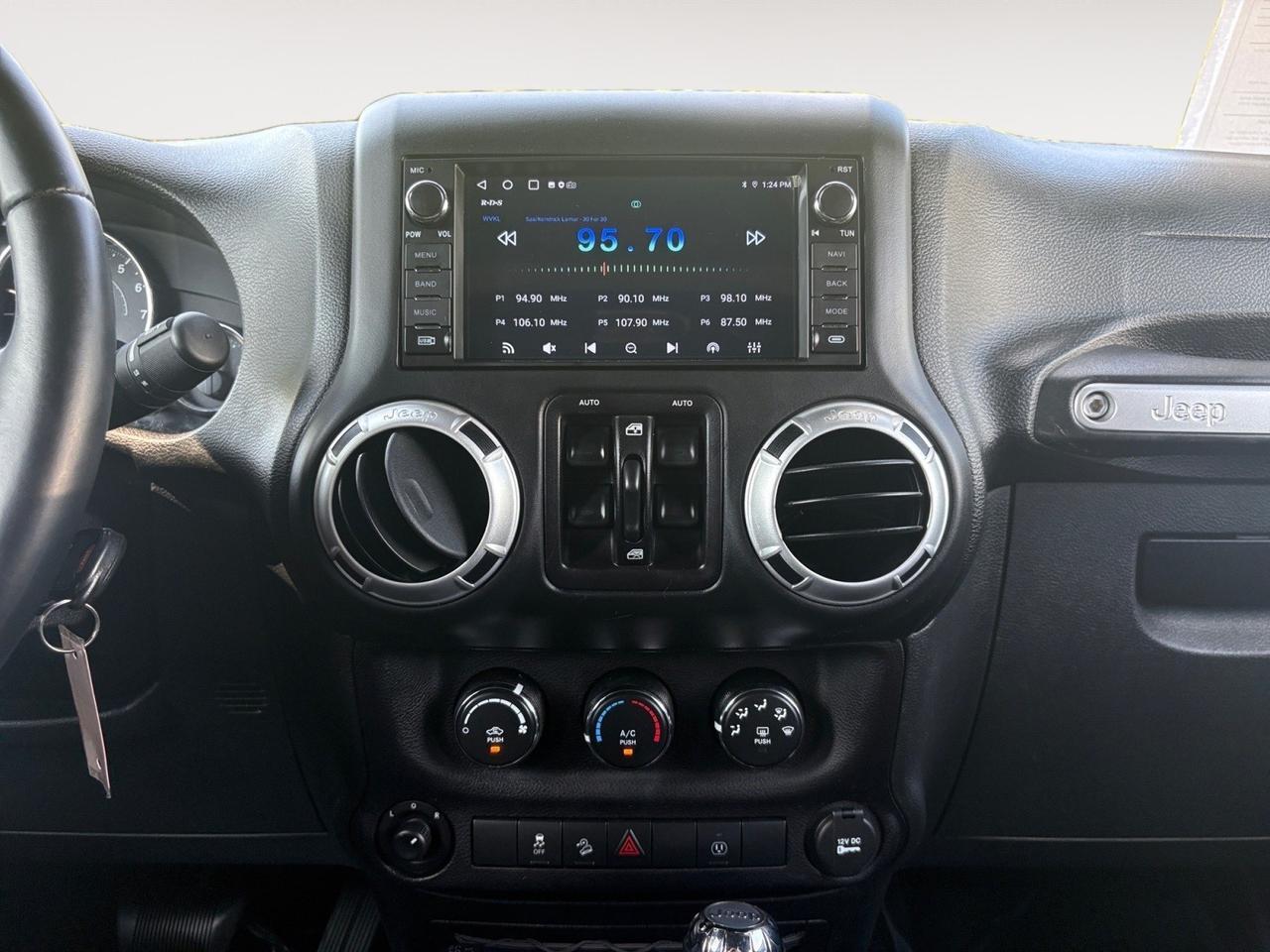 2016 Jeep Wrangler Unlimited Sahara, FENDER FLARES, RUNNING BOARDS, TOW PACKAGE, BLUETOOTH, UCONNECT, TINTED WINDOWS, SOFT TOP, LOW MILES, 1 OWNER, WRANGLE THE ROAD IN THIS JEEP! Virginia Beach VA 2016 Jeep Wrangler Unlimited Sahara, FENDER FLARES, RUNNING BOARDS, TOW PACKAGE, BLUETOOTH, UCONNECT, TINTED WINDOWS, SOFT TOP, LOW MILES, 1 OWNER, WRANGLE THE ROAD IN THIS JEEP! Virginia Beach VA