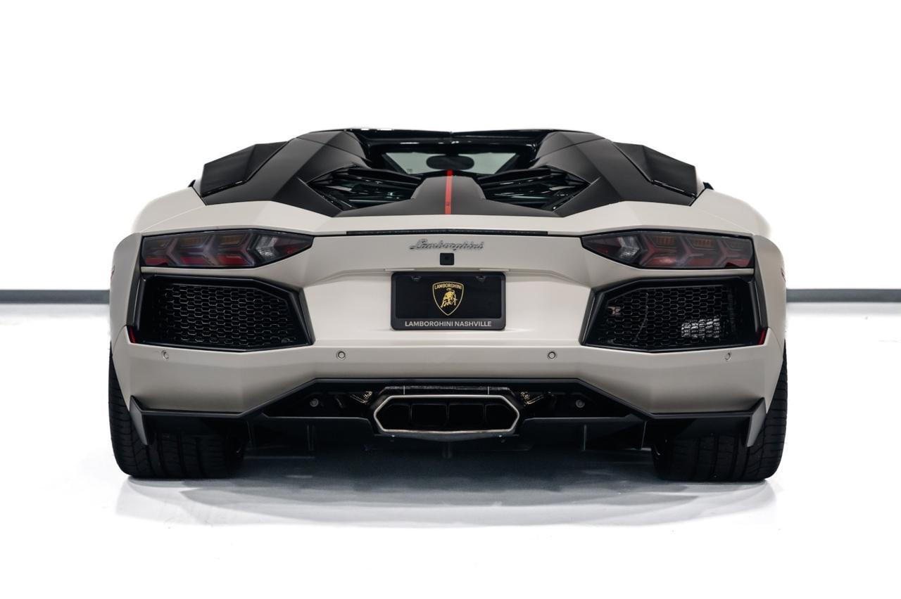 2016 Lamborghini Aventador LP 700-4 Pirelli Edition Roadster Brentwood TN 2016 Lamborghini Aventador LP 700-4 Pirelli Edition Roadster Brentwood TN