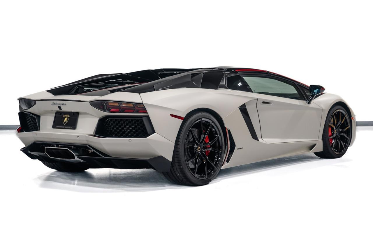 2016 Lamborghini Aventador LP 700-4 Pirelli Edition Roadster Charlotte NC 2016 Lamborghini Aventador LP 700-4 Pirelli Edition Roadster Charlotte NC