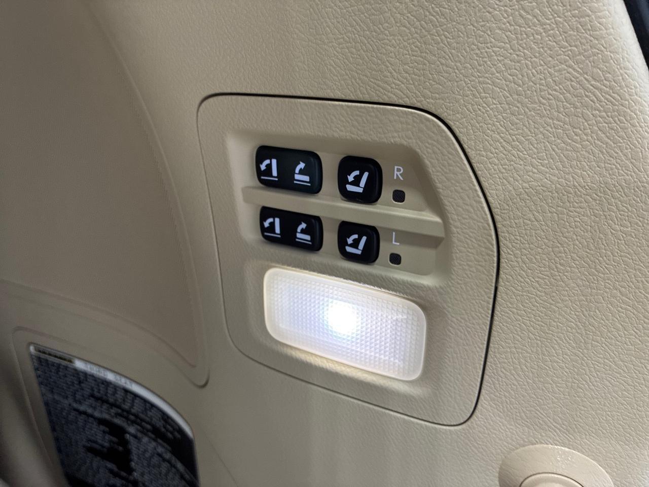 2016 Lexus LX570 Luxury Pkg, ML Sound, HUD, Rear Entertainment Houston TX 2016 Lexus LX570 Luxury Pkg, ML Sound, HUD, Rear Entertainment Houston TX