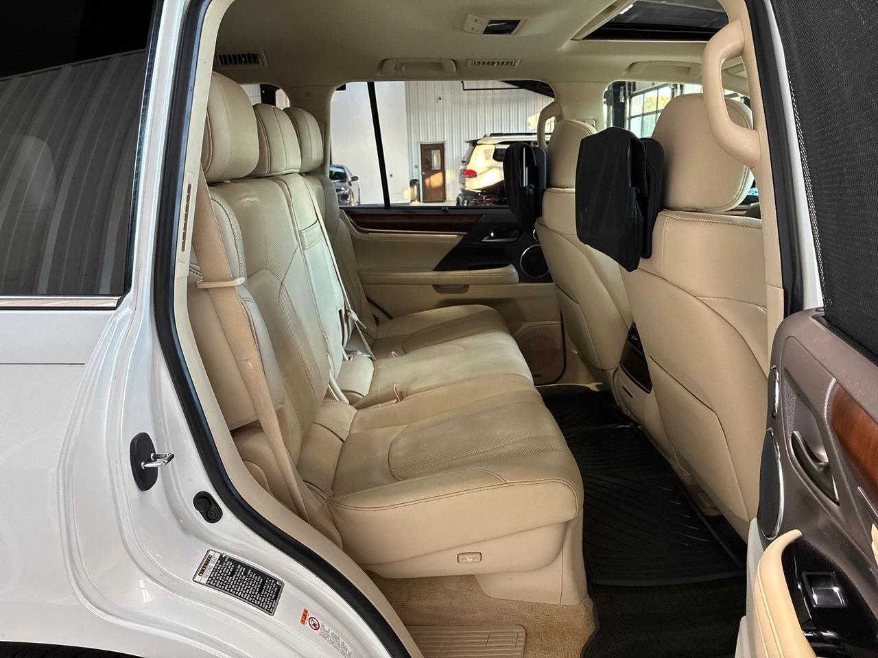 2016 Lexus LX570 Luxury Pkg, ML Sound, HUD, Rear Entertainment Houston TX 2016 Lexus LX570 Luxury Pkg, ML Sound, HUD, Rear Entertainment Houston TX