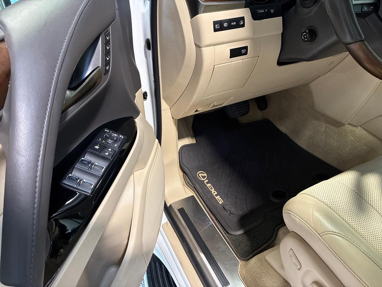 2016 Lexus LX570 Luxury Pkg, ML Sound, HUD, Rear Entertainment Houston TX 2016 Lexus LX570 Luxury Pkg, ML Sound, HUD, Rear Entertainment Houston TX