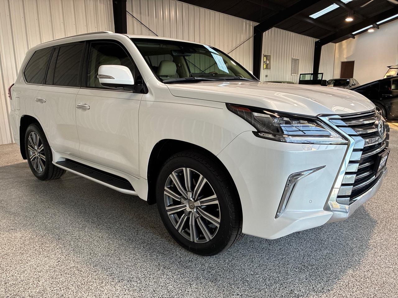 2016 Lexus LX570 Luxury Pkg, ML Sound, HUD, Rear Entertainment Houston TX 2016 Lexus LX570 Luxury Pkg, ML Sound, HUD, Rear Entertainment Houston TX