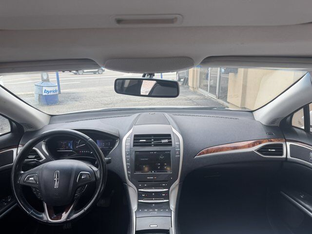 2016 Lincoln MKZ