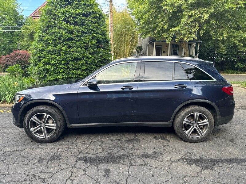 2016 Mercedes-Benz GLC 300 4MATIC w/ Premium and Multimedia Packages Arlington VA