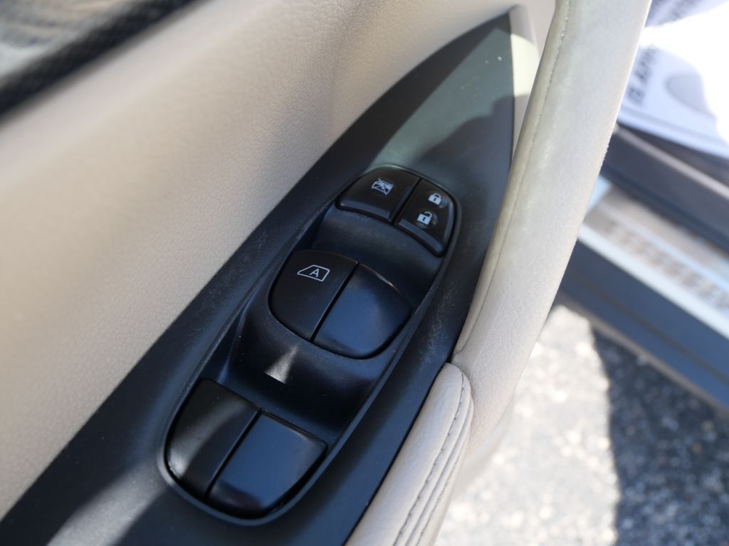 2016 Nissan Rogue SL Mt Pleasant MI