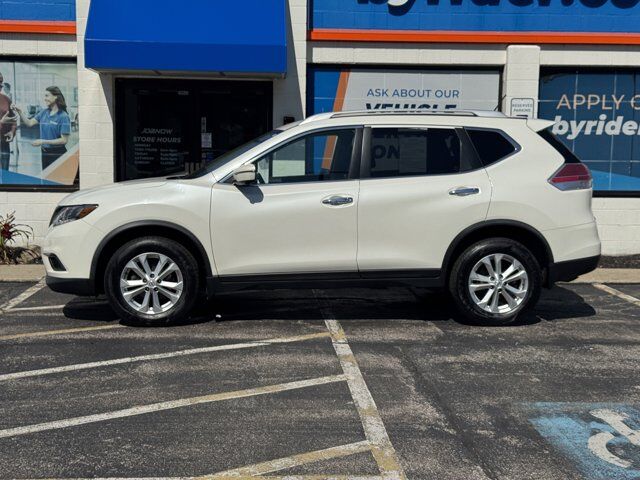2016 Nissan Rogue SV Amherst OH