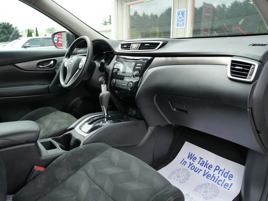 2016 Nissan Rogue SV Mt Pleasant MI