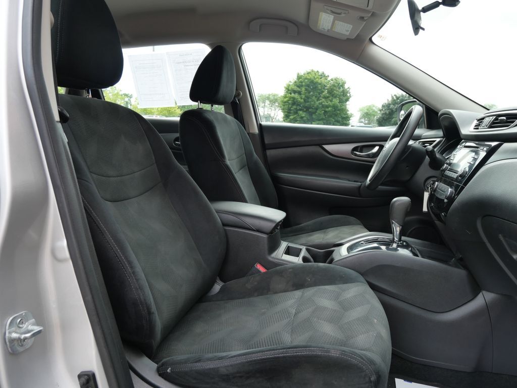 2016 Nissan Rogue SV Mt Pleasant MI
