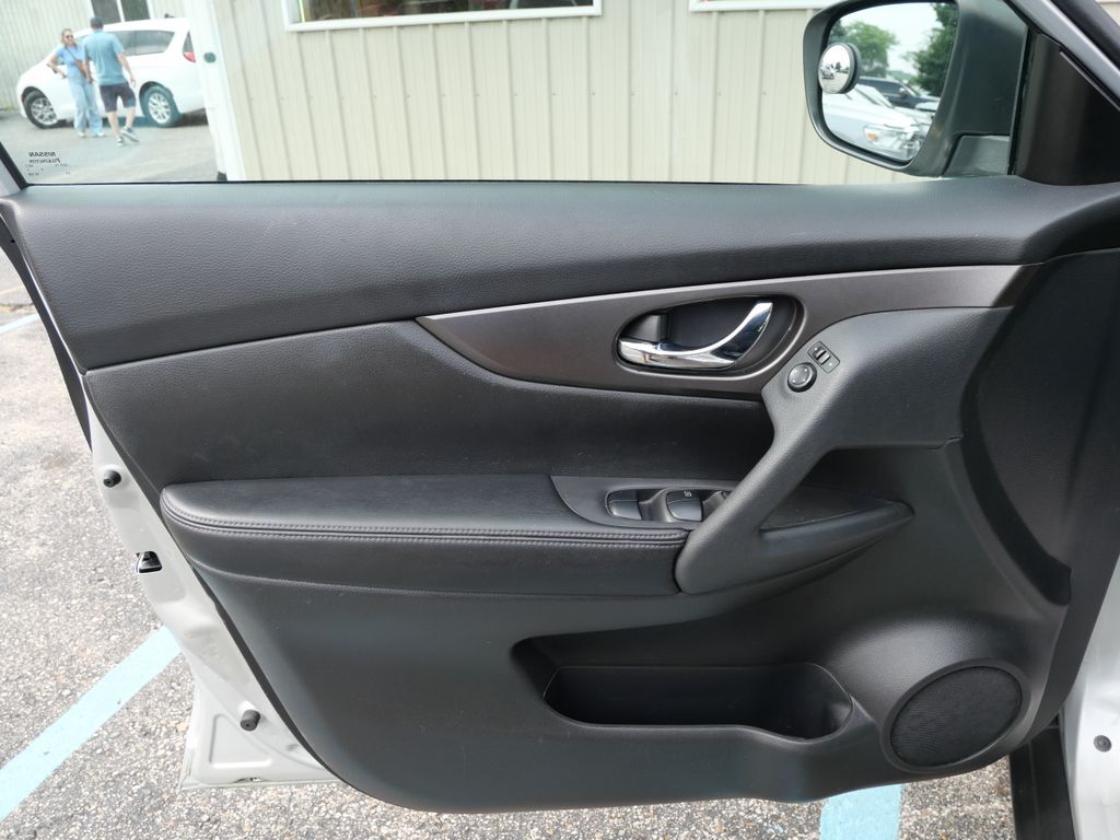 2016 Nissan Rogue SV Mt Pleasant MI