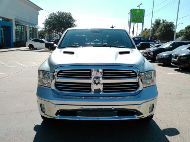 2016 RAM 1500 SLT Crew Cab SWB 4WD 2016 RAM 1500 SLT Crew Cab SWB 4WD