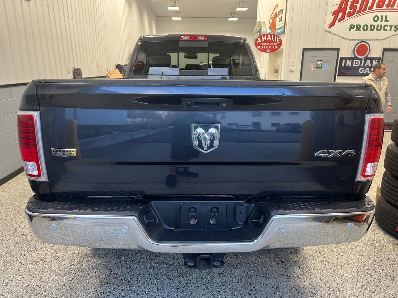 RAM2500 CREW CAB 4X47