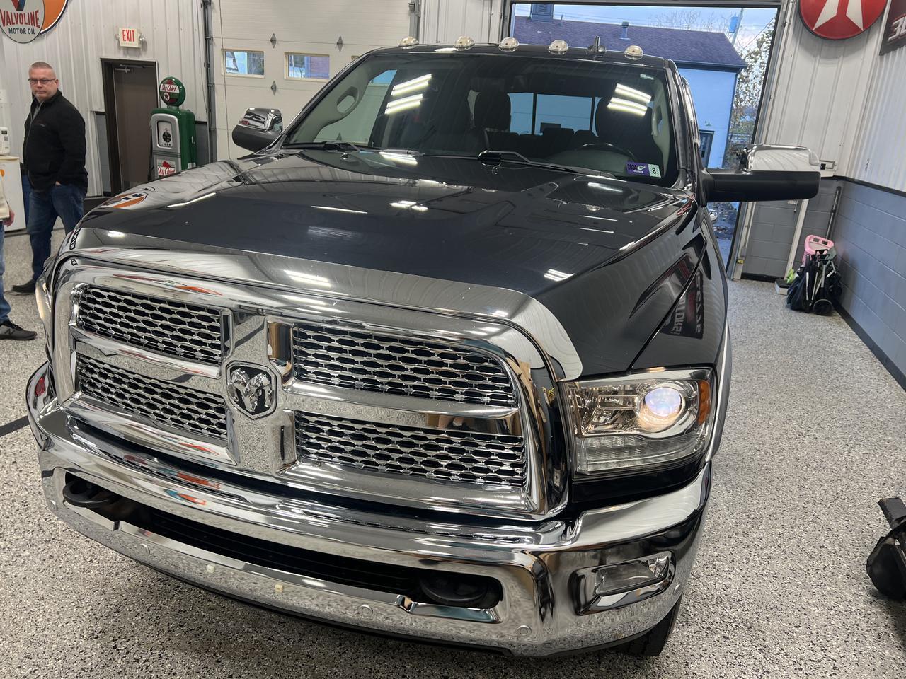 RAM2500 CREW CAB 4X45