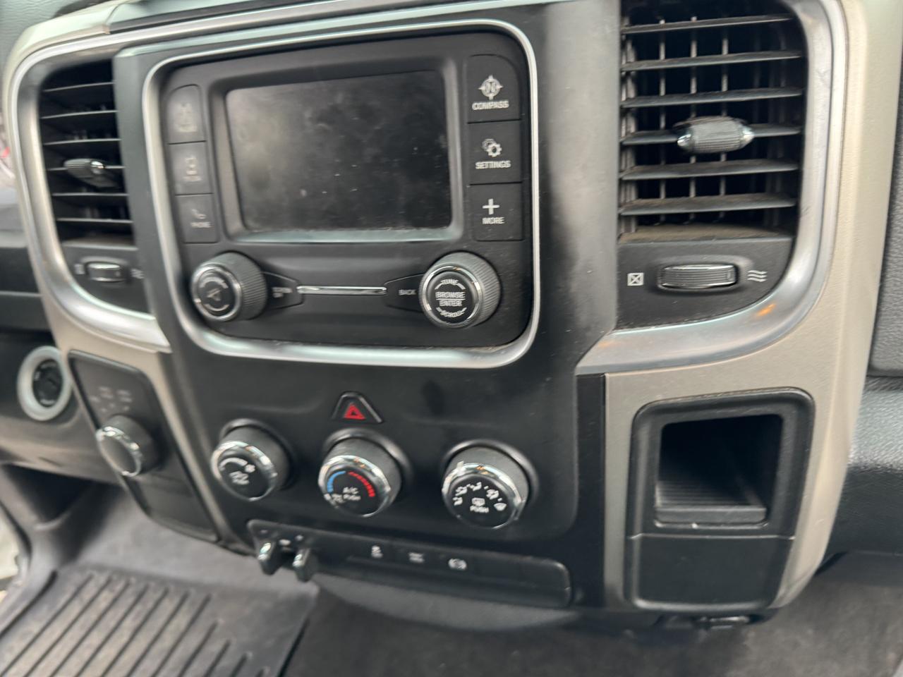 RAM2500 CREW CAB 4X422