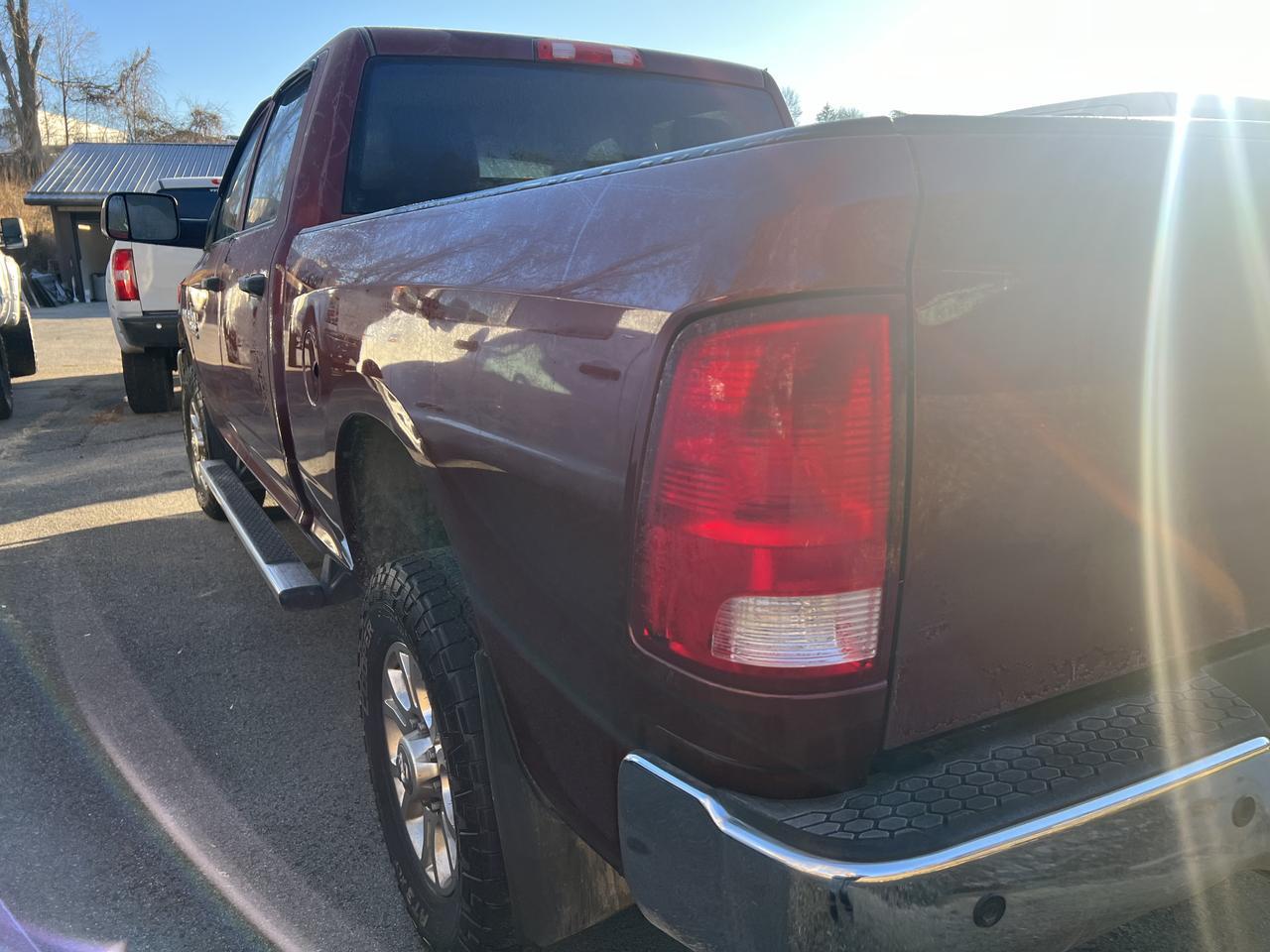 RAM2500 CREW CAB 4X44