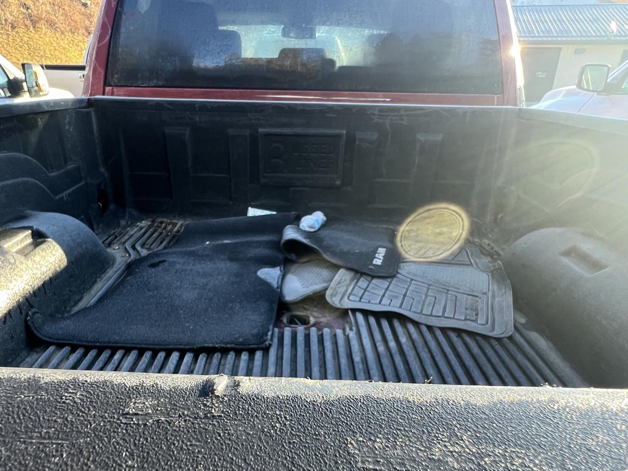 RAM2500 CREW CAB 4X49