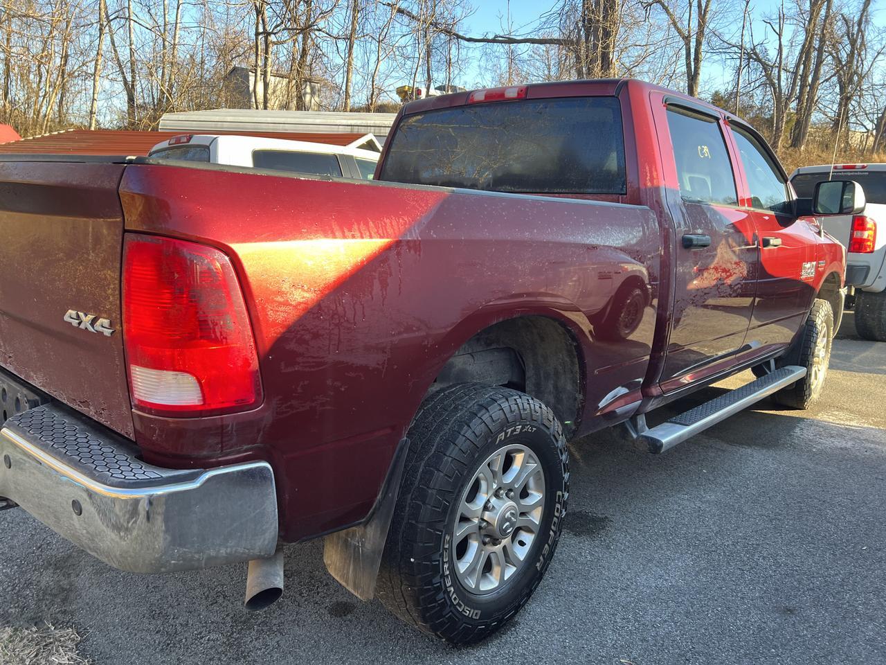 RAM2500 CREW CAB 4X46