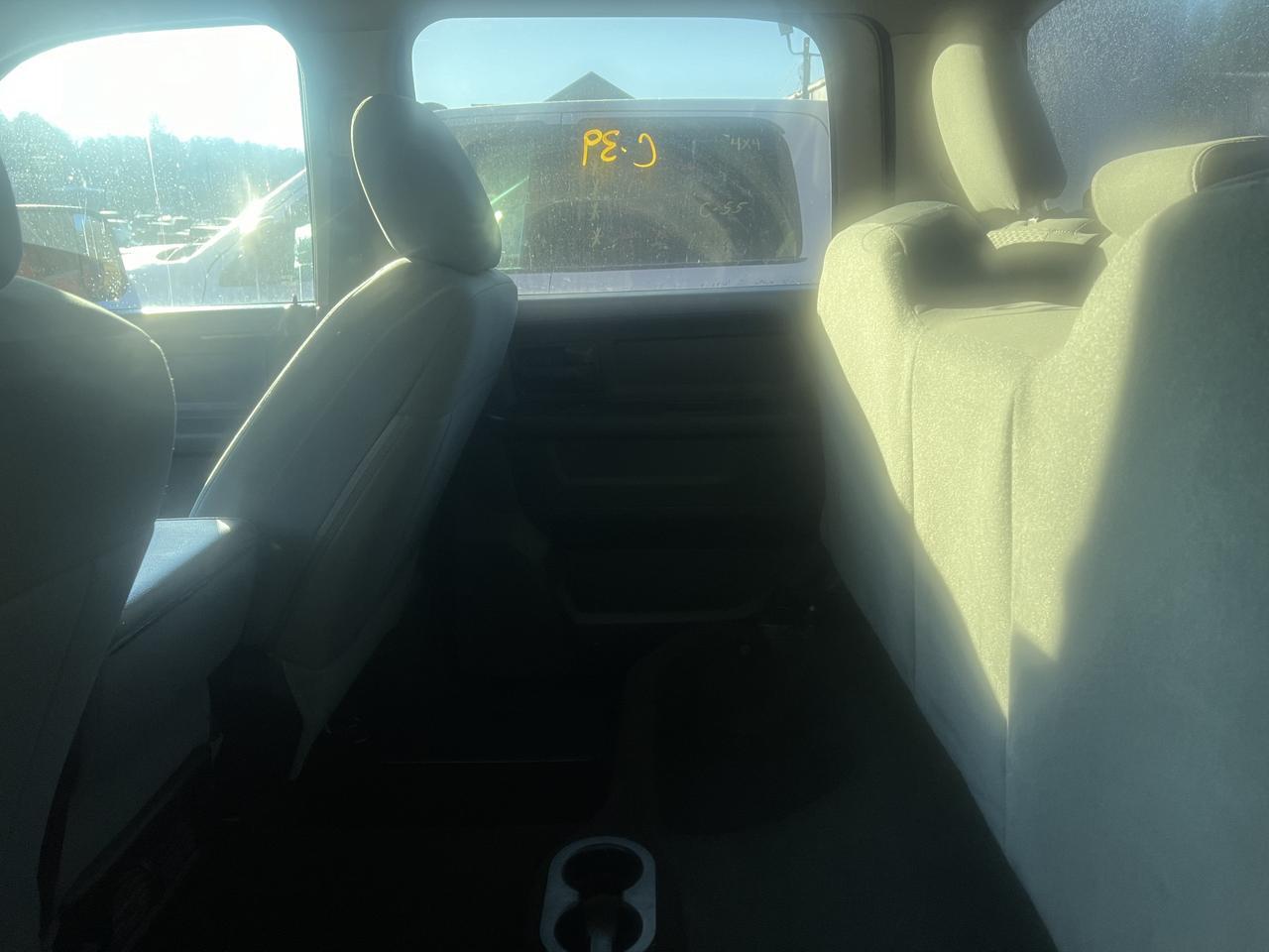 RAM2500 CREW CAB 4X418