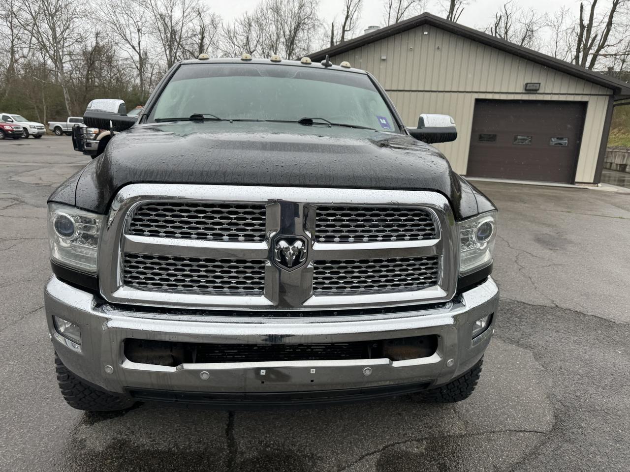 RAM2500 MEGA CAB 4X42