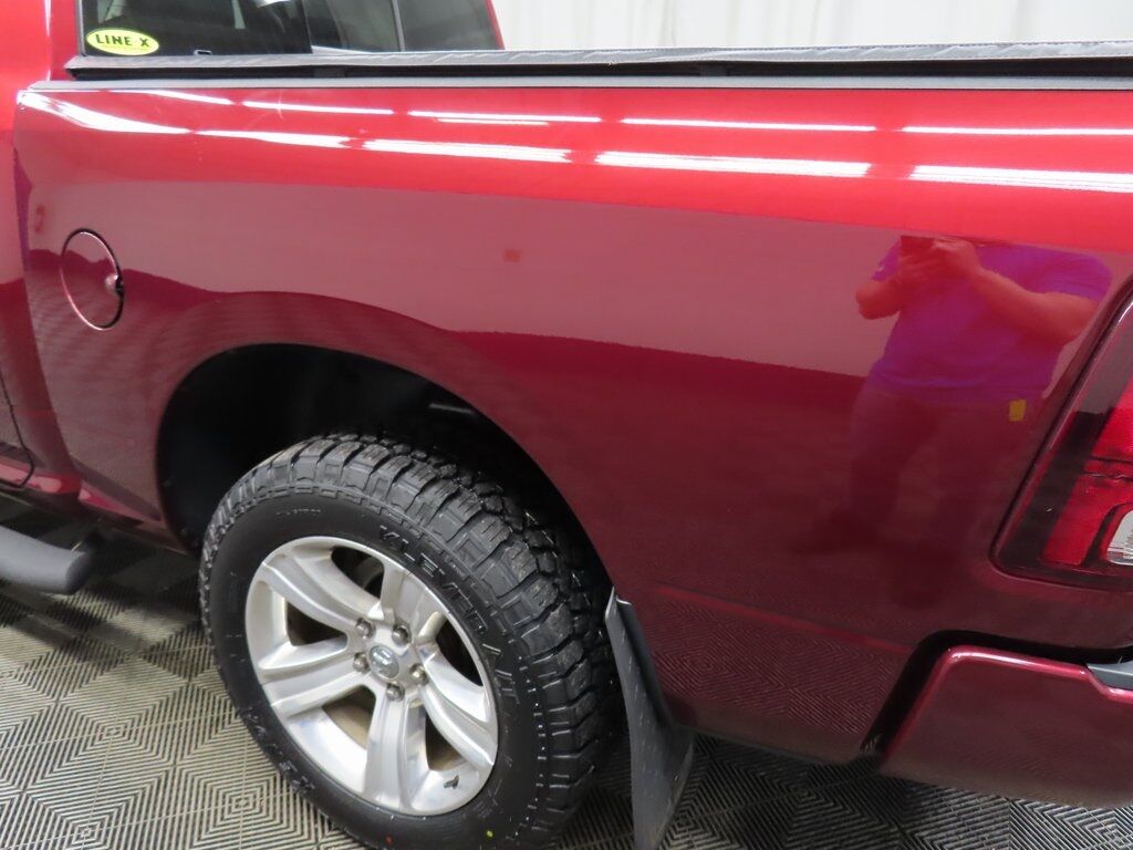 2016 Ram 1500 4x4 Crew Cab Sport Fond du Lac WI 2016 Ram 1500 4x4 Crew Cab Sport Fond du Lac WI