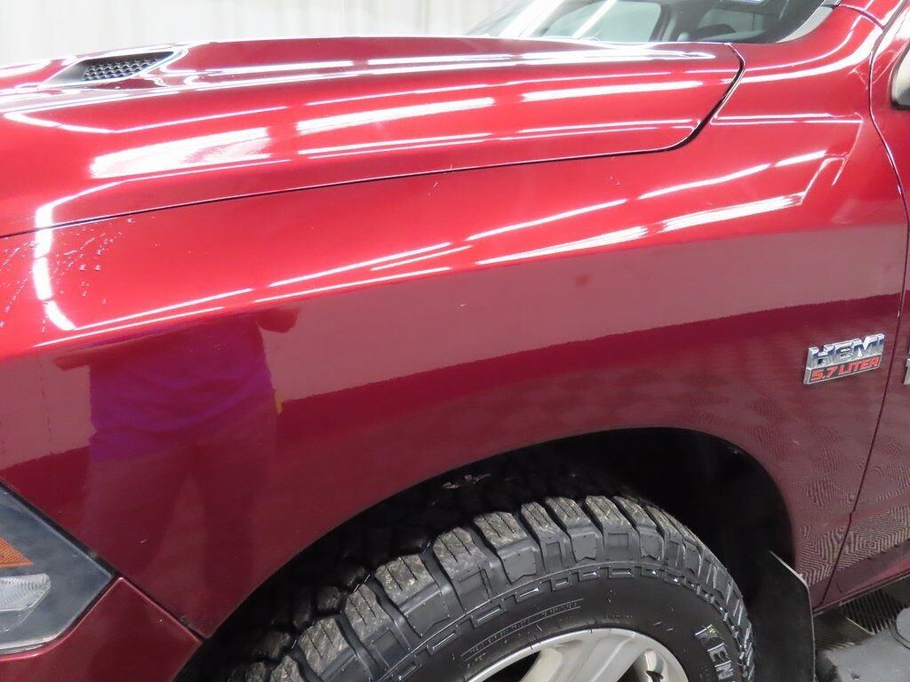 2016 Ram 1500 4x4 Crew Cab Sport Fond du Lac WI 2016 Ram 1500 4x4 Crew Cab Sport Fond du Lac WI