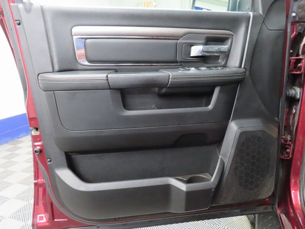 2016 Ram 1500 4x4 Crew Cab Sport Fond du Lac WI 2016 Ram 1500 4x4 Crew Cab Sport Fond du Lac WI