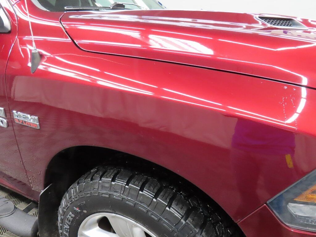 2016 Ram 1500 4x4 Crew Cab Sport Fond du Lac WI 2016 Ram 1500 4x4 Crew Cab Sport Fond du Lac WI