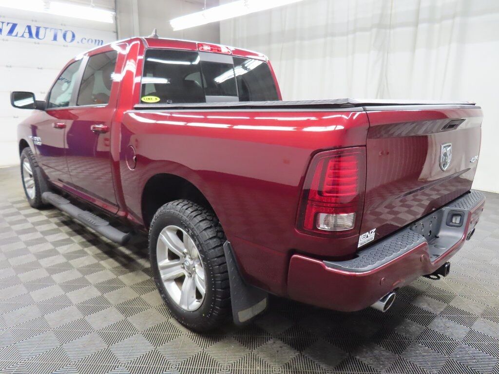 2016 Ram 1500 4x4 Crew Cab Sport Fond du Lac WI 2016 Ram 1500 4x4 Crew Cab Sport Fond du Lac WI