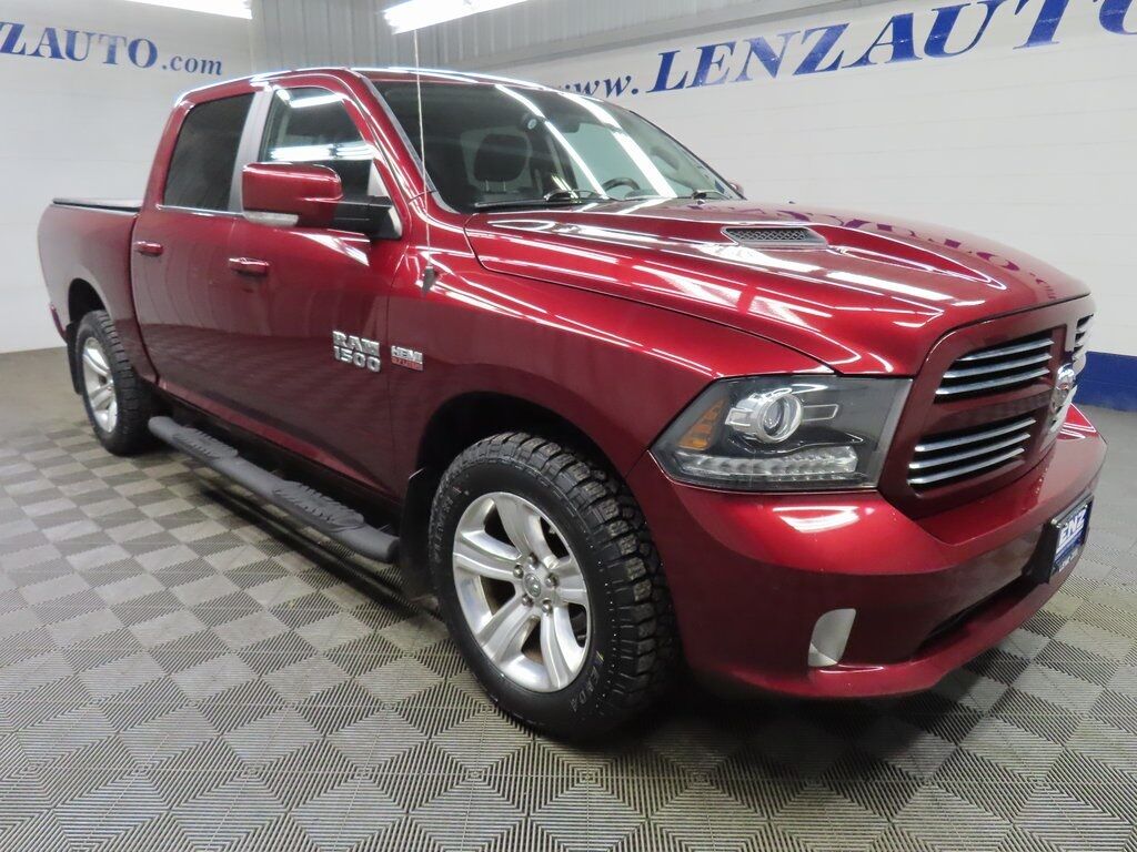 2016 Ram 1500 4x4 Crew Cab Sport Fond du Lac WI 2016 Ram 1500 4x4 Crew Cab Sport Fond du Lac WI