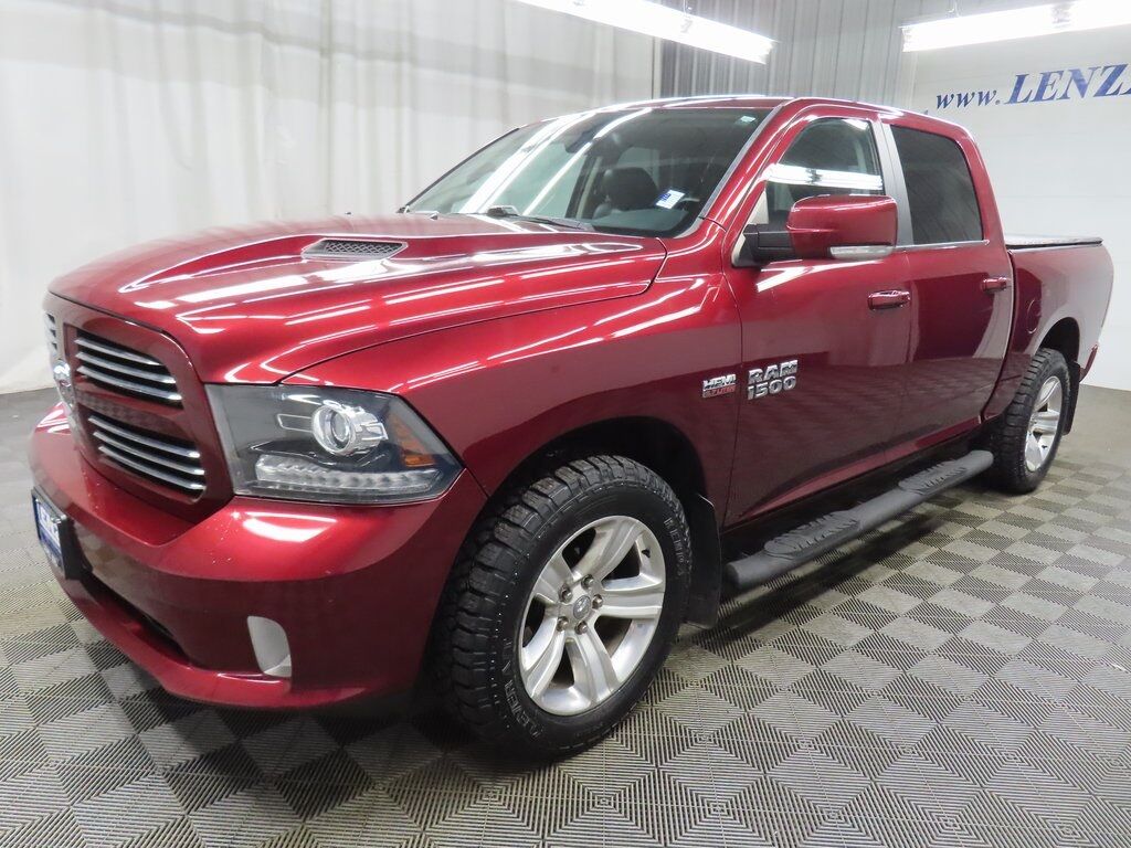 2016 Ram 1500 4x4 Crew Cab Sport Fond du Lac WI 2016 Ram 1500 4x4 Crew Cab Sport Fond du Lac WI