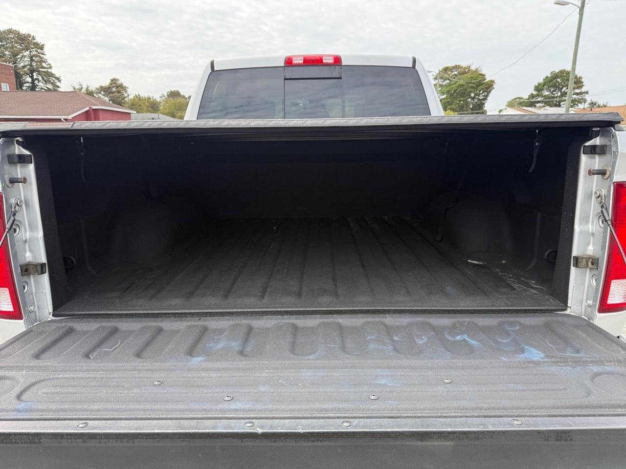 2016 Ram 1500 Big Horn, BACKUP CAMERA, BLUETOOTH, TONNEAU COVER, POWER/HEATED MIRRORS, BED LINER, TOW PACKAGE, UNIVERSAL GARAGE DOOR OPENER, KEYLESS ENTRY, CLEAN CARFAX, LOW MILES, COME AND TEST DRIVE TODAY! Norfolk VA 2016 Ram 1500 Big Horn, BACKUP CAMERA, BLUETOOTH, TONNEAU COVER, POWER/HEATED MIRRORS, BED LINER, TOW PACKAGE, UNIVERSAL GARAGE DOOR OPENER, KEYLESS ENTRY, CLEAN CARFAX, LOW MILES, COME AND TEST DRIVE TODAY! Norfolk VA