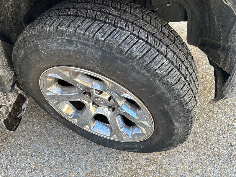 2016 Ram 1500 Laramie Crew Cab 4WD Arlington VA