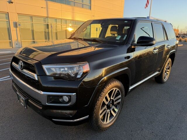 2016 Toyota 4Runner Limited's photo