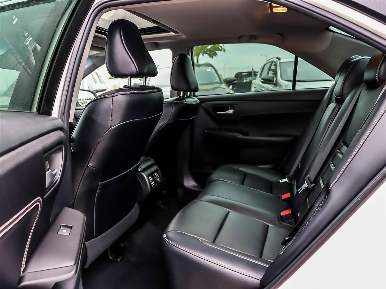 2016 Toyota Camry Hybrid XLE Mississauga ON