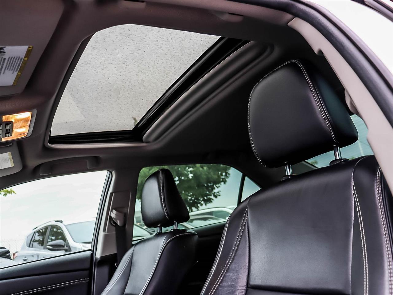 2016 Toyota Camry Hybrid XLE Mississauga ON