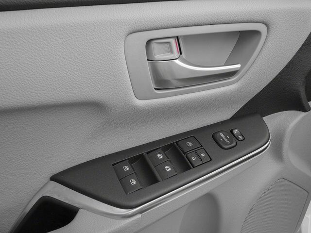 2016 Toyota Camry SE Appleton WI