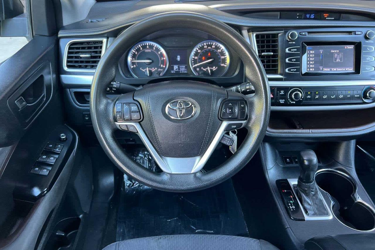 2016 Toyota Highlander LE Roseville CA