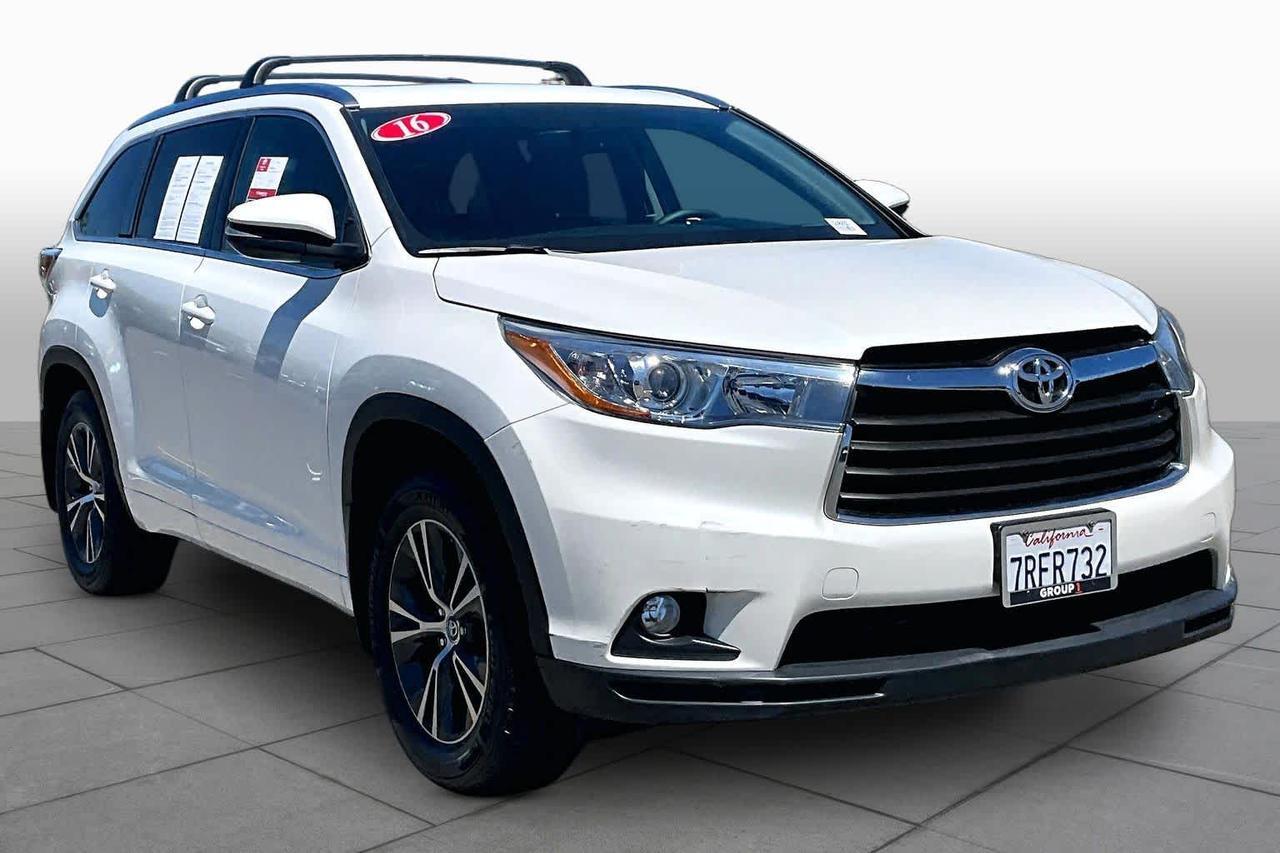2016 Toyota Highlander XLE 2016 Toyota Highlander XLE