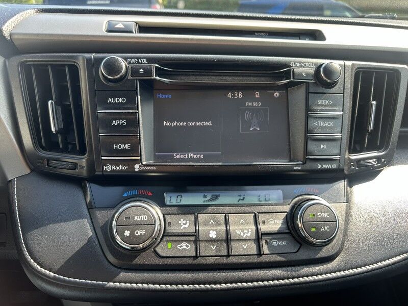 2016 Toyota RAV4 XLE - GREAT SERVICE HISTORY Webster MA 2016 Toyota RAV4 XLE - GREAT SERVICE HISTORY Webster MA